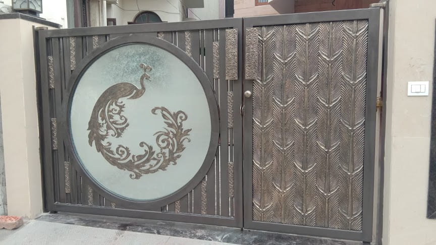 MAIN GATE 5